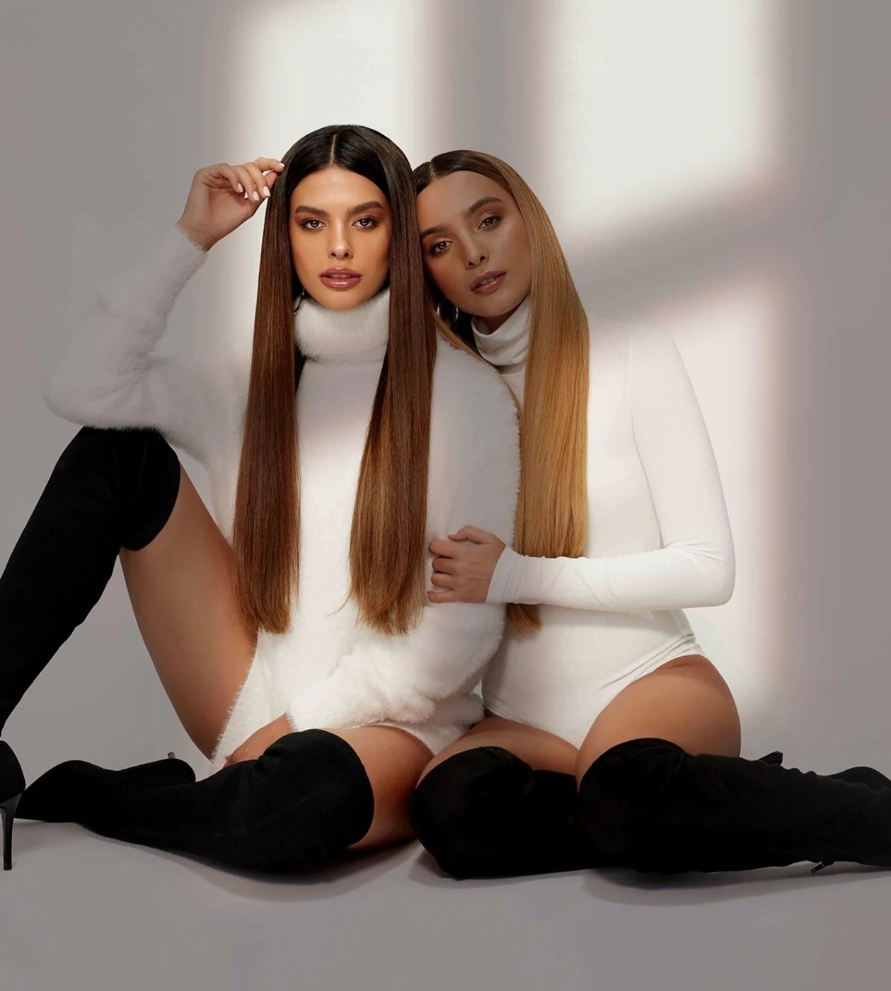 דוגמניות עם שיער ארוך ומעוצב 